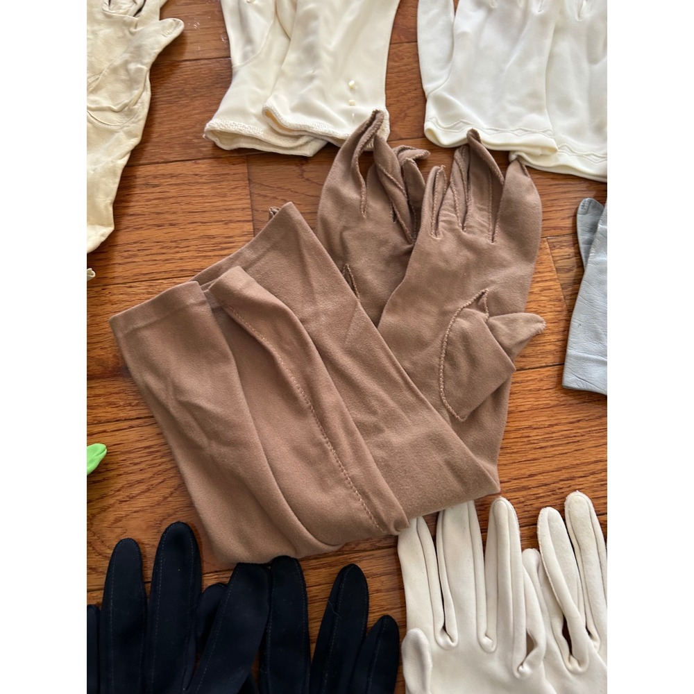 Vintage Gloves Lot Leather Fabric Opera Length Costume Mid Century 16 Pairs - Picture 5 of 10
